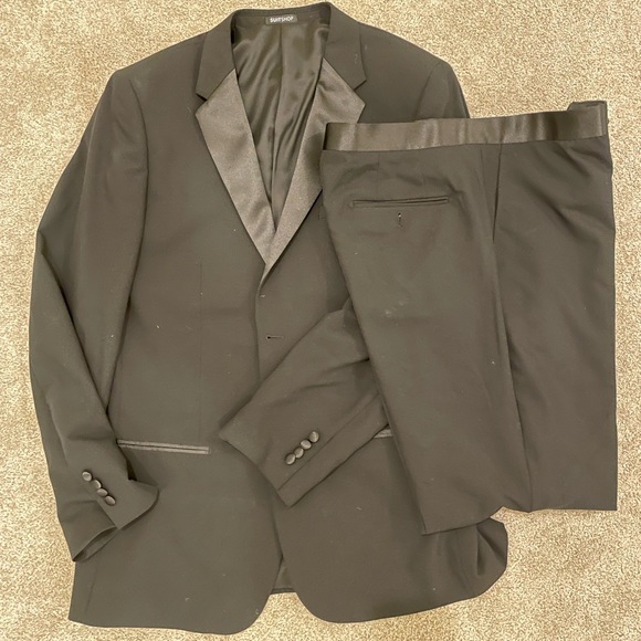 Mens Suit Shop Tuxedo - Picture 2 of 5